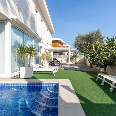Chalet Oasis Del Sol By United Renters *
